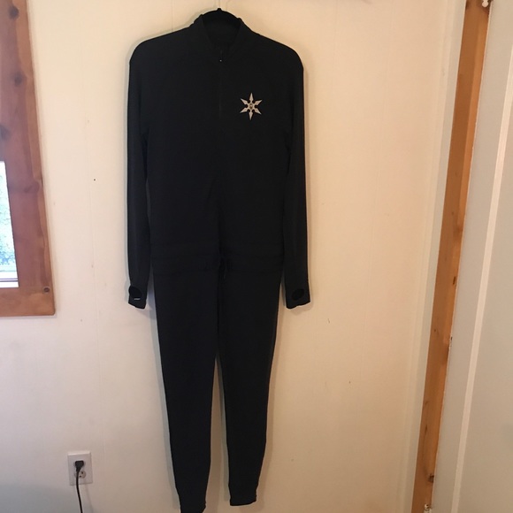 hoodless ninja suit